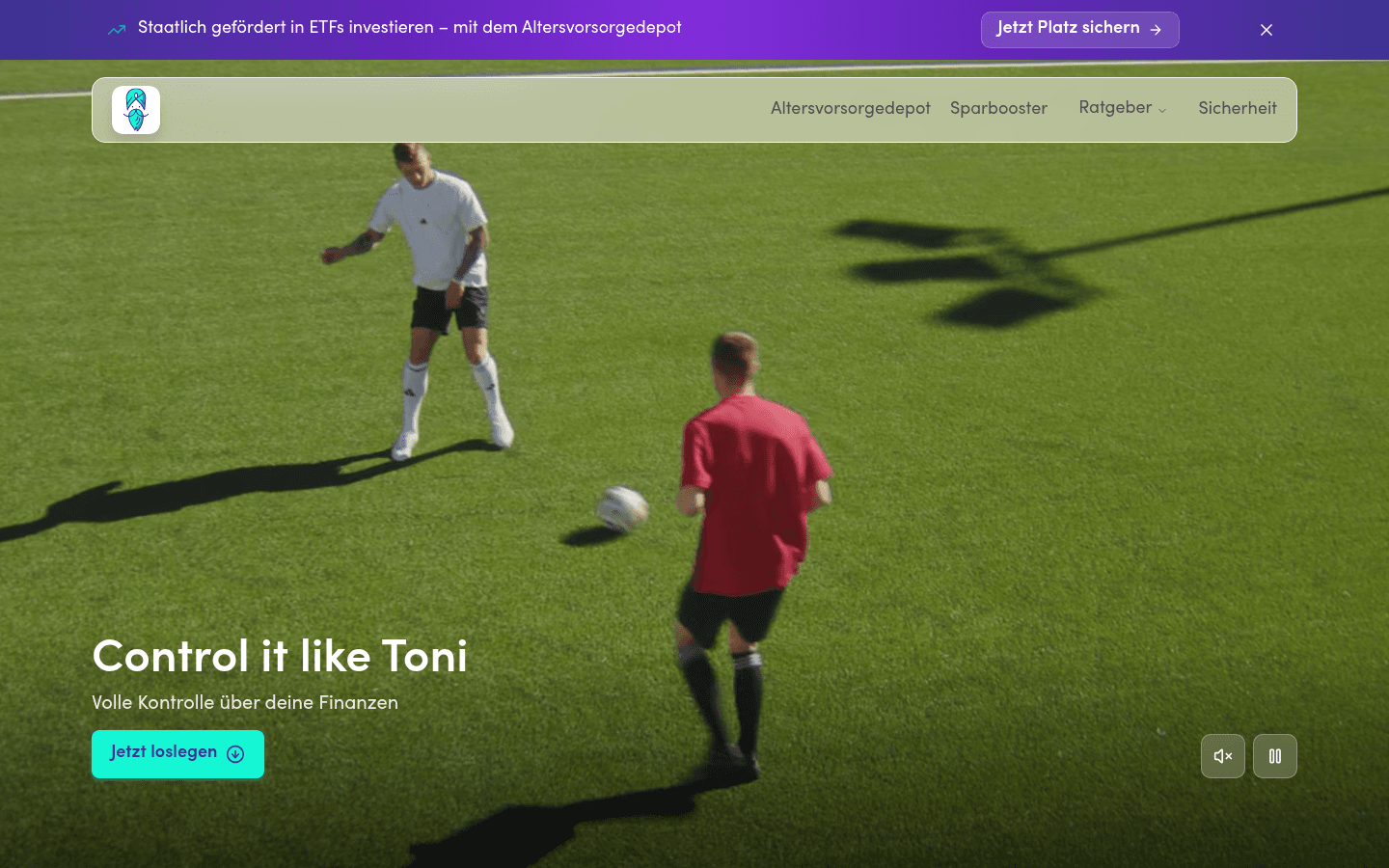 Startseite von Finanzguru mit App-Vorstellung und Toni-Kroos-Kampagne